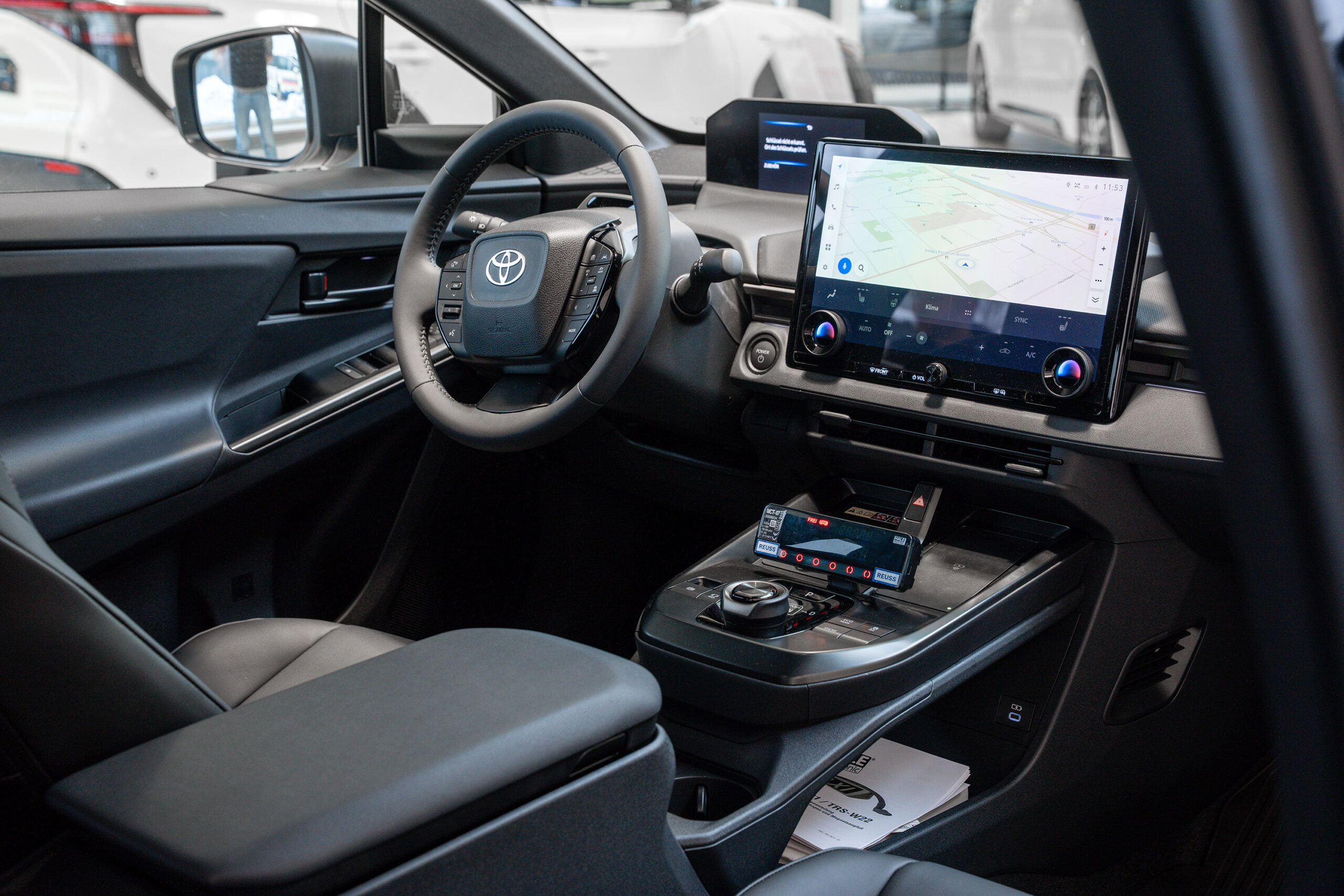 Toyota bZ4X als Taxi bei Reuss Funkservice in Hamburg