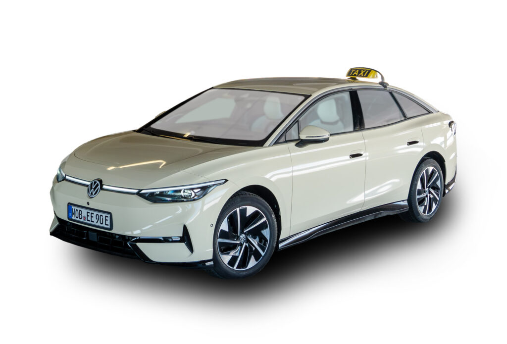 VW ID.7 als Taxi bei Reuss Funkservice in Hamburg