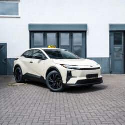 Geschützt: Toyota C-HR+ als Taxi