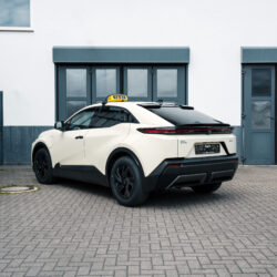 Geschützt: Toyota C-HR+ als Taxi