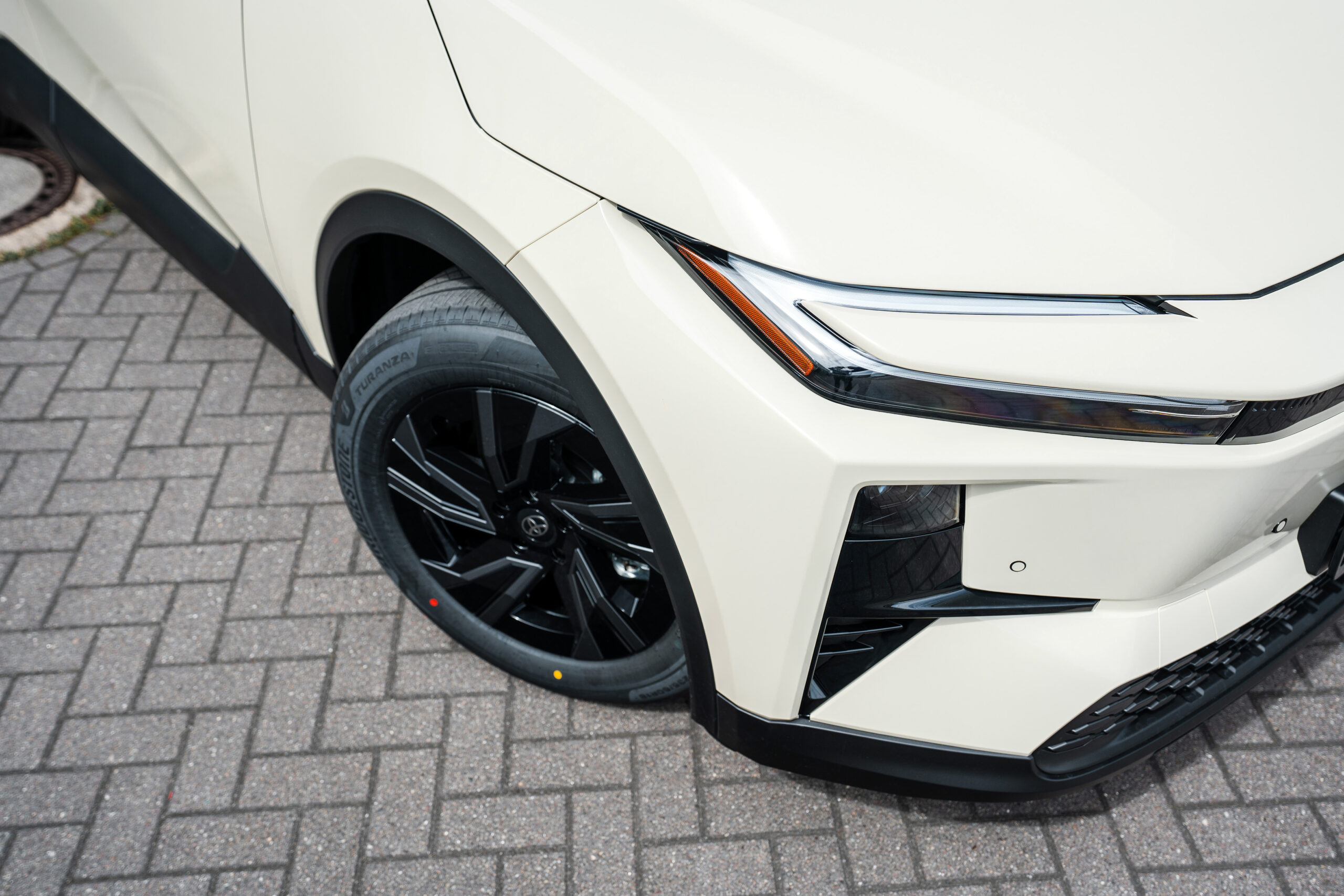 Toyota-CHR-als-Taxi-bei-Reuss-06