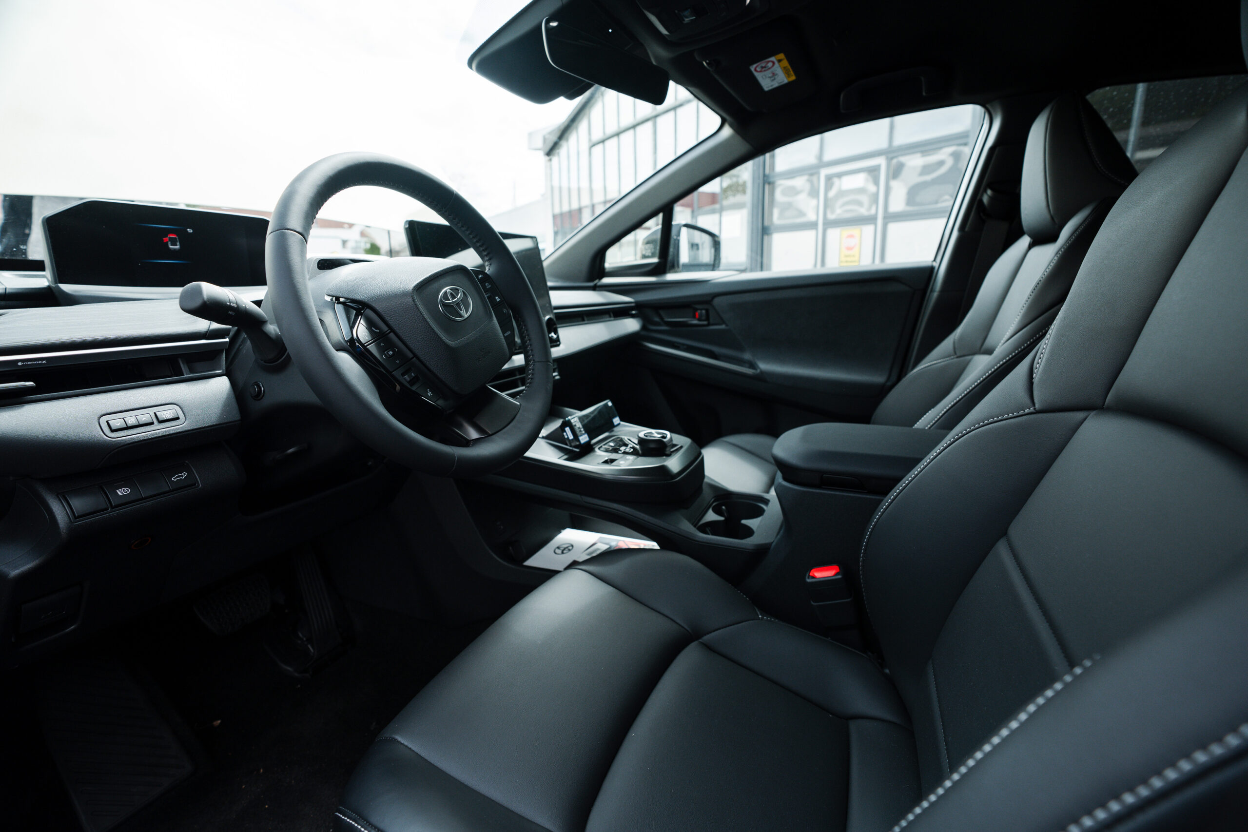 Toyota-CHR-als-Taxi-bei-Reuss-12