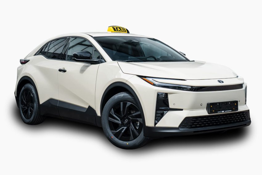 Toyota C-HR+ als Taxi bei Reuss in Hamburg